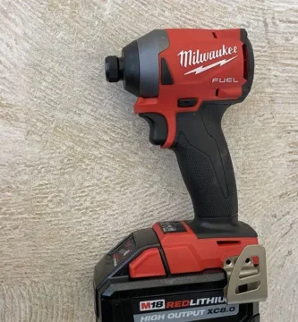 Milwaukee M18 Fuel 2853-20 Impact Driver with M18 RedLithium Battery - Tool Tested